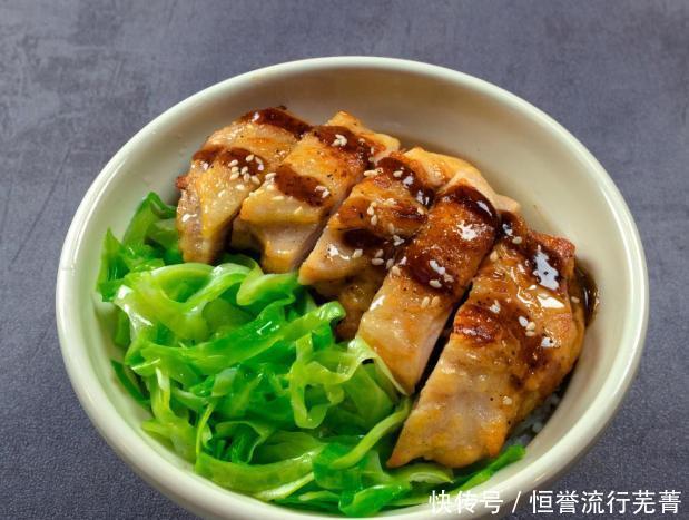 颜值|美味与颜值并存的牛丼咖喱饭,真的看饿了!