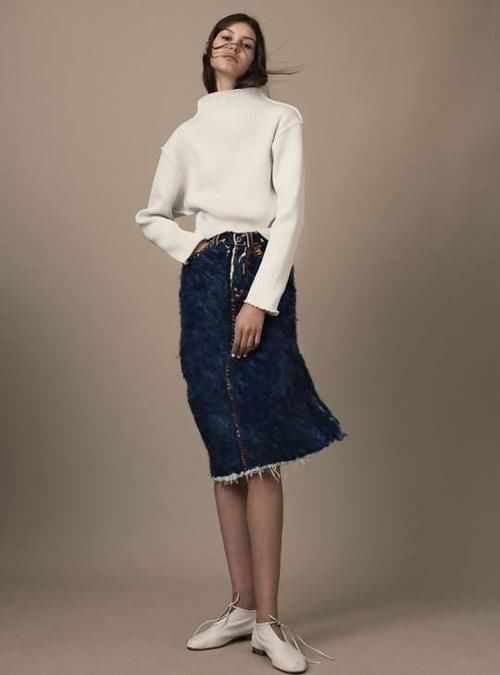 denim|这双“丑”鞋子怎么又火了，时尚达人爱得不行，而且越看越好看！