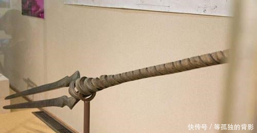 耶稣|同勾践剑齐名的武器,杀死耶稣的朗基努斯长矛,图坦卡蒙的匕首!
