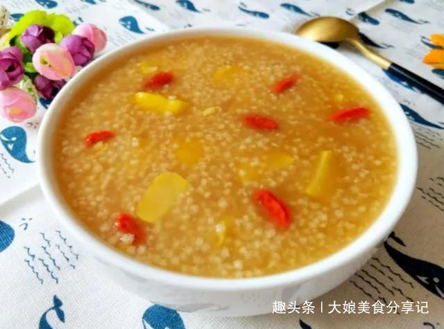 红糖|七款女生喝的养生粥,温补气血,一周七天不重样,由内而外美起来
