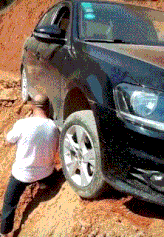 |搞笑段子王:司机师傅这波操作很溜,直接免费洗车了