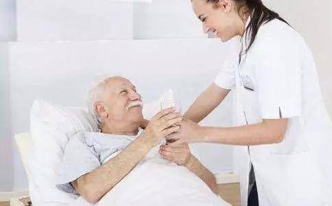 多喝水不如会喝水，“五个时间”是喝水的黄金时段，坚持做会健康