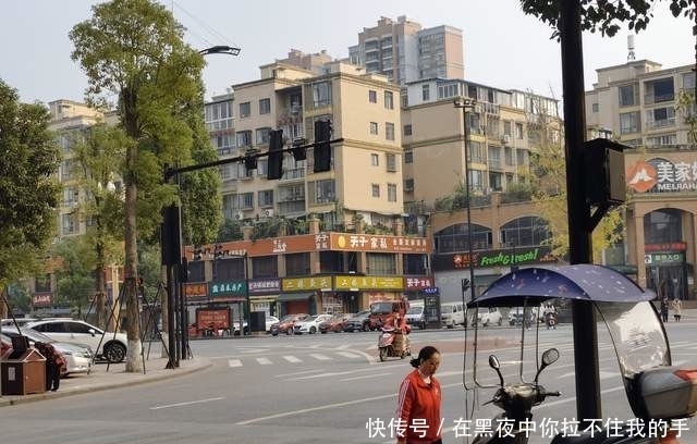 更难|比苹果12更难买,失败了不下10次,终于买到了华为Mate40Pro