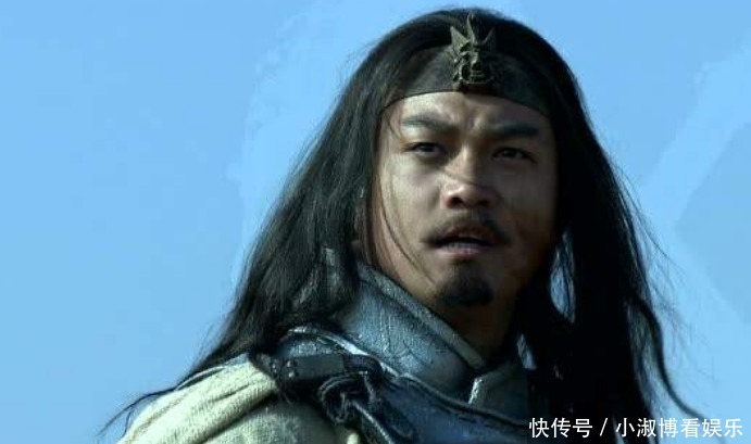 五虎将|同样是五虎将,面对乱箭,马超摔下马,赵云为何毫发无伤?