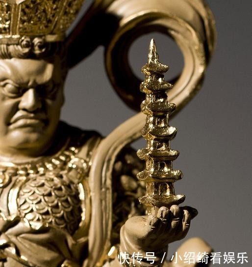 天王|哪吒的形象怎么来的,除了原籍印度外还参考了红孩儿的造型