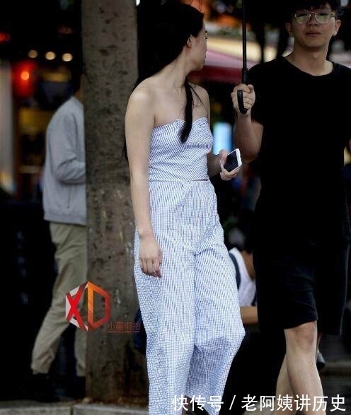 街拍|路人街拍：这样的休闲套装，很显好身材