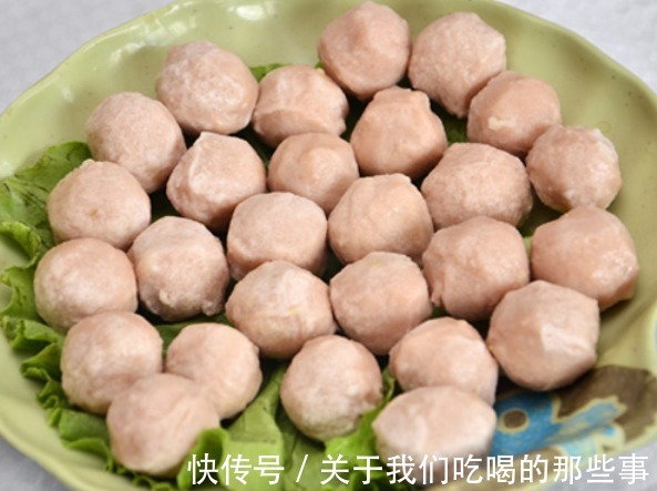 肉丸子|做肉丸子时，记得放3样调料，丸子香浓没腥味，鲜嫩Q弹，太好吃了