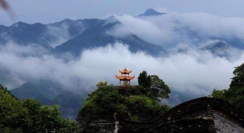 云朵|杜牧写浮云的一首诗,引经据典,却跃然纸上,太形象了,堪称经典