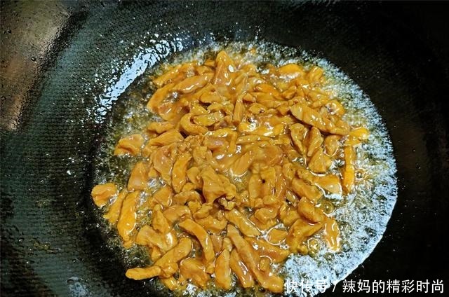 甜润|冬后,抓紧吃这碱性菜,甜润脆爽低脂饱腹,3元一斤,比莲藕好吃