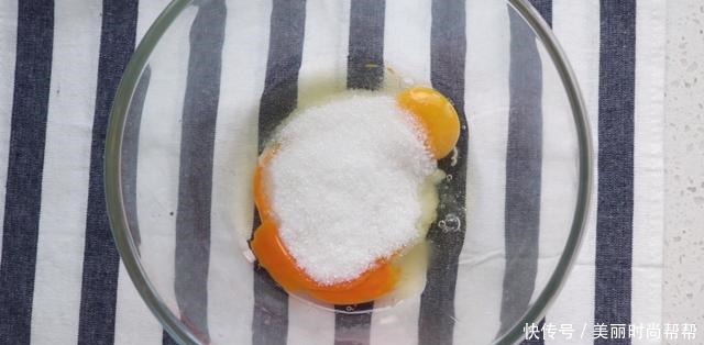 搅拌均匀|健脾祛湿美白的茯苓蒸糕,搅一搅就能蒸,口感像棉花糖一样柔软