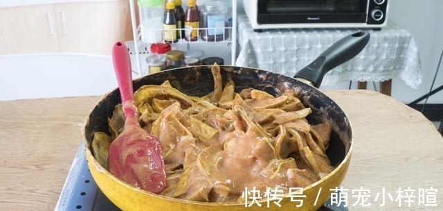 好不好吃|12斤老南瓜制成1斤南瓜干，嚼劲十足，还不怕胖，孩子点名要吃！