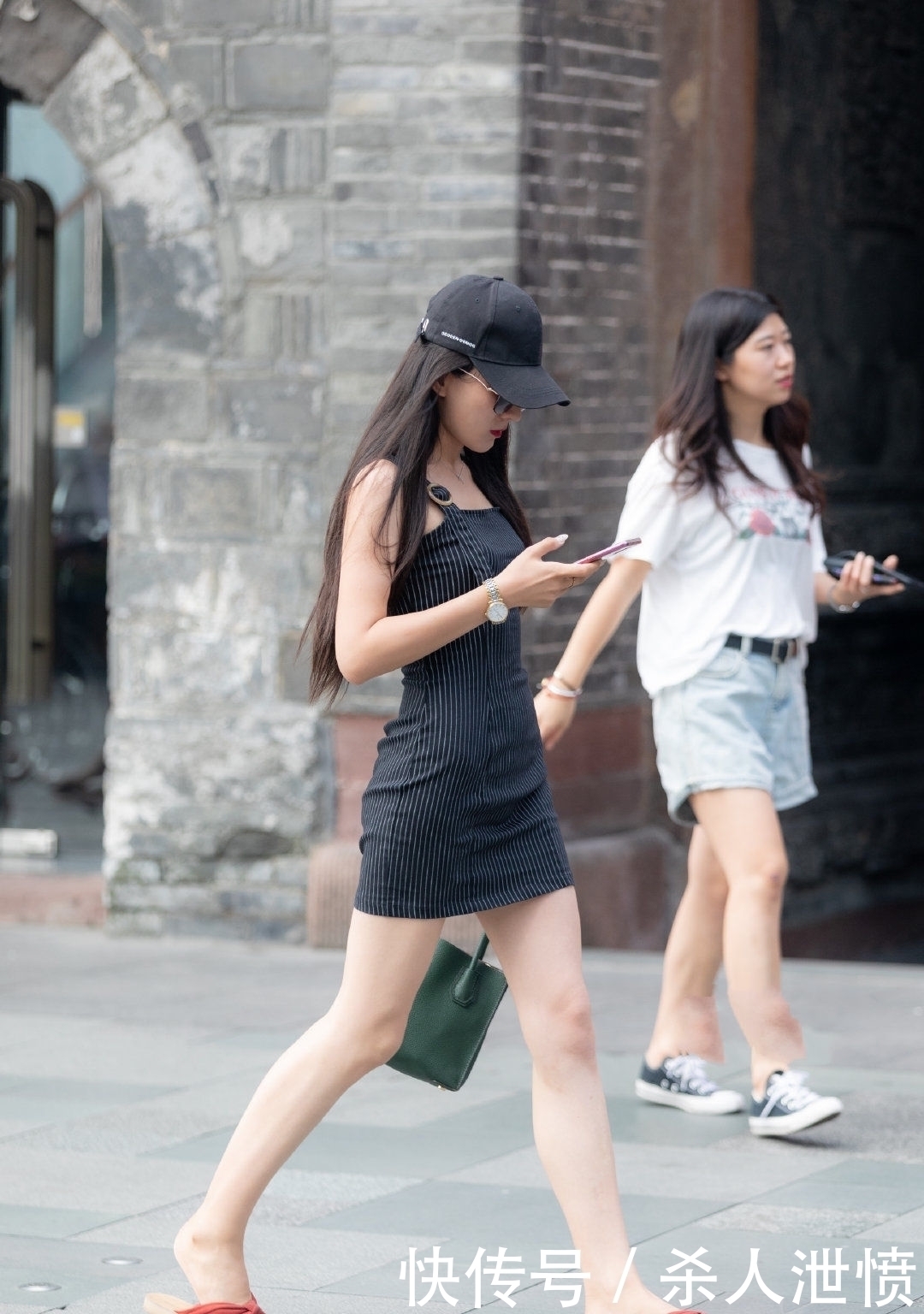 优雅|春夏出街想要穿得高级,首选黑色系穿搭,低调又优雅,女人味十足