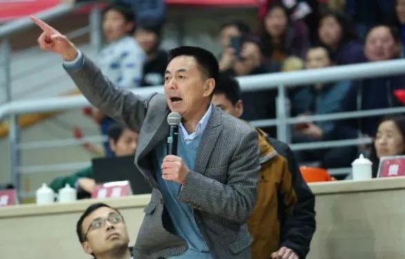 崔万军|曝CBA明星老总下课!球队成绩糟糕,或告别中国篮坛