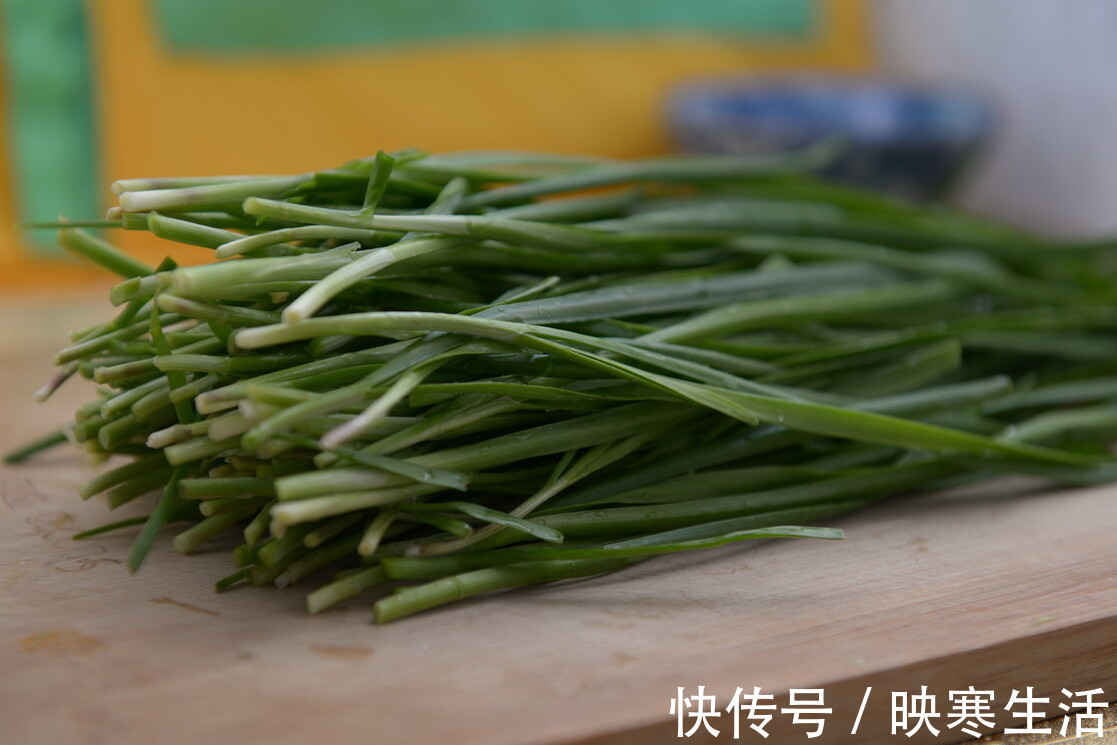 炒韭菜鸡蛋|清洗韭菜，切记不要只用清水洗，教你一招，洗得干净无残留