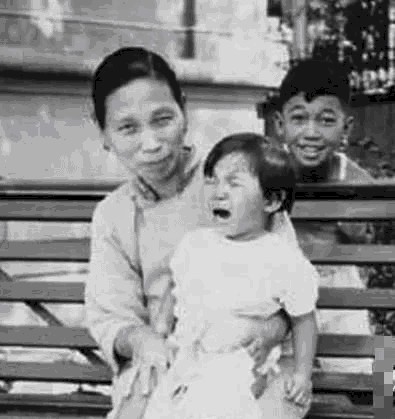 儿女|丫鬟出身,养育9名国家栋梁,她一生无名无分,晚年惨死草棚