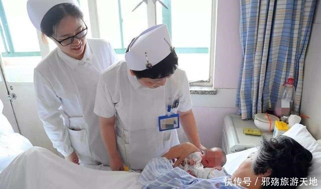 弟弟|高龄父母央求女儿抚养二胎，女儿质问我养弟弟，谁养我儿子