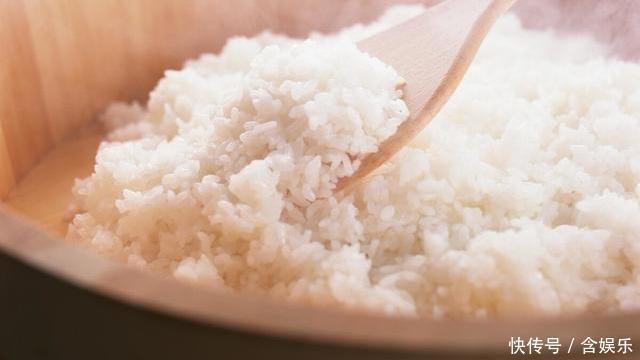 饭店|饭店里传出来的蒸米饭秘方,多放2味料,米饭粒粒分明,香软好吃