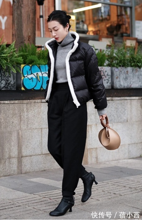 搭配|阔腿裤已烂大街了,现在流行“烟管裤”,这样穿搭腿粗胯宽都有救