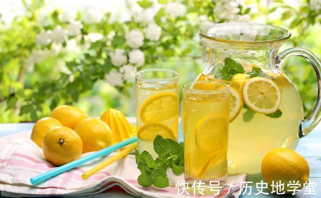 柚子|每天坚持喝柠檬水,真的会变白吗?医生:真正美白的或是这4物