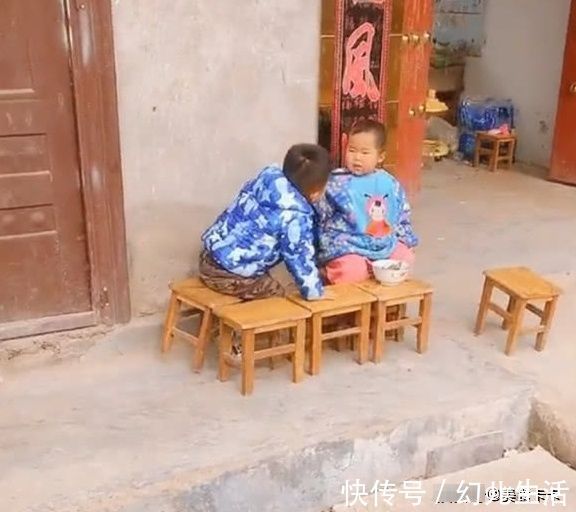 儿子|妈妈到处找不到儿子,却看到哭笑不得的一幕,网友:有前途