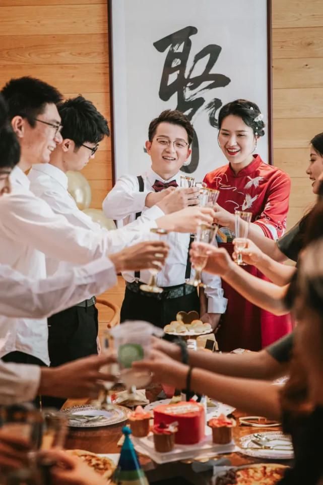 想要婚礼当天拍照自然，就来看看这份指南吧！