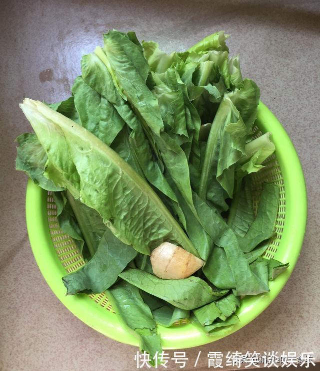 这菜,叶子比茎更营养,可惜90%人不懂,我家常拿来煮汤,超好喝
