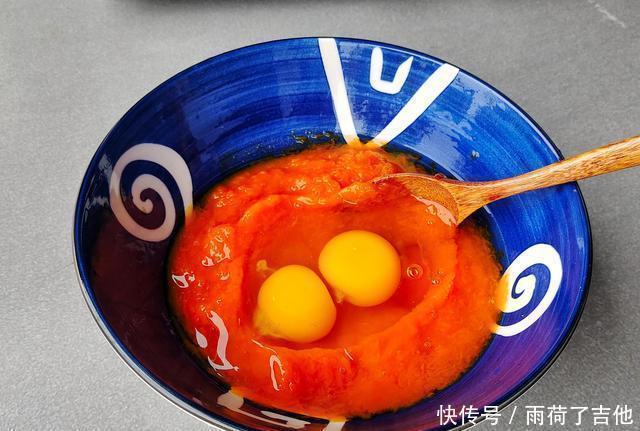 花卷|南瓜最好吃的做法,不做花卷不做饼,加两鸡蛋搅一搅,香嫩拉丝