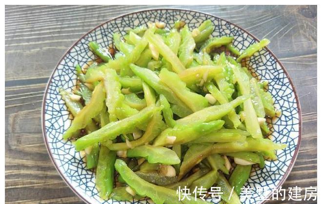 减肥期间|这女人从来不挨饿,每天吃得饱,却轻松减了40斤,网友:方法不