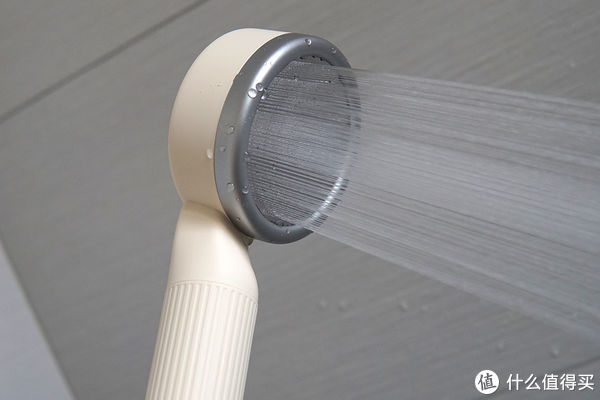 出水孔|智能家居 篇二十九：给家庭沐浴来点新花样，上手moido二代小活泉净水养肤花洒