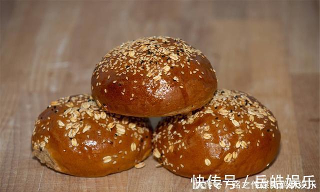 全麦馒头|减肥最狠的“主食”公布,玉米排名垫底,若你爱吃,体重蹭蹭降