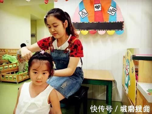 辫子|孩子一回家就说头疼,解开幼儿园老师给娃扎的辫子,宝妈心疼不已