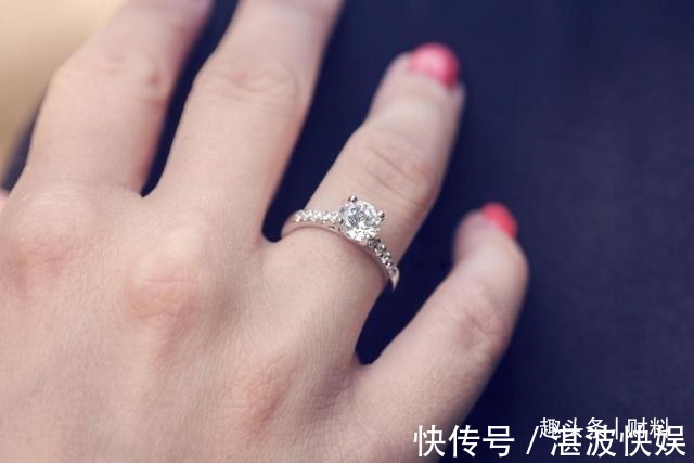 戴比尔斯 “骗”了全球数百年,被国内“假货”揭穿,这一行“火”不动了