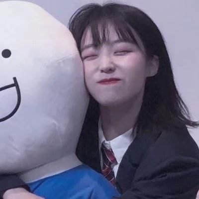 马甲线|小姐姐“肚子鼓鼓”像怀孕,坚持这3习惯,你的马甲线在召唤你