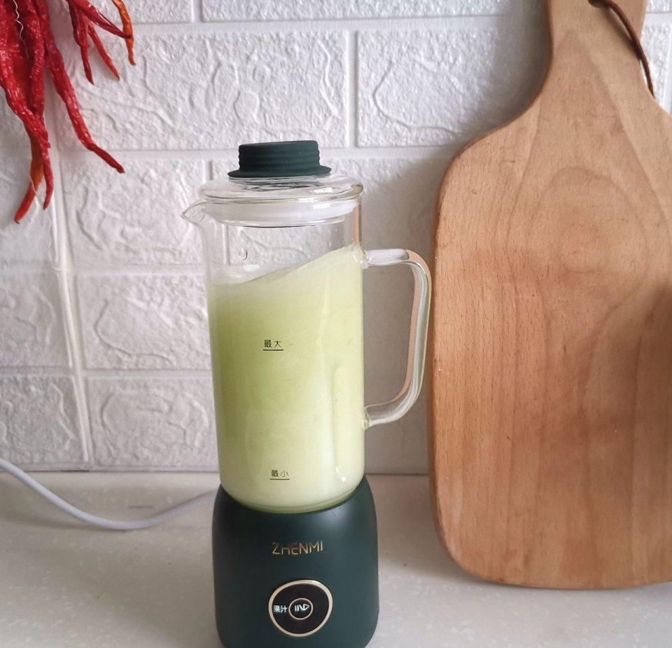 萝卜梨汁|常把它俩搭配做一杯,润燥止咳防感冒,比单纯喝果汁强多了