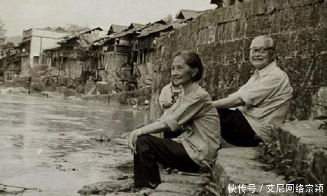 文豪沈从文两次出轨,却因为妻子的这个举动,他付出了惨痛的代价