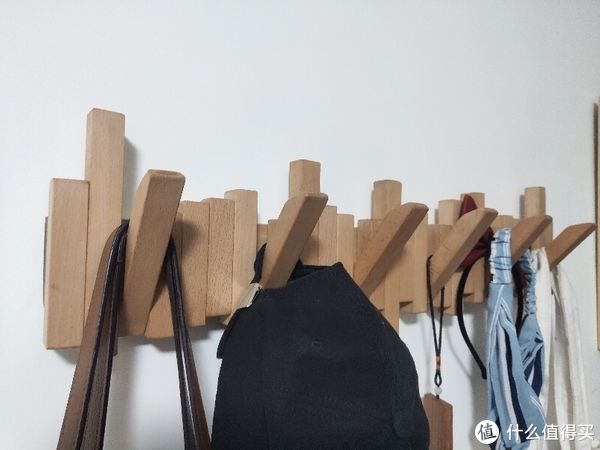 DIY|动手党看过来DIY原木折叠墙壁衣挂
