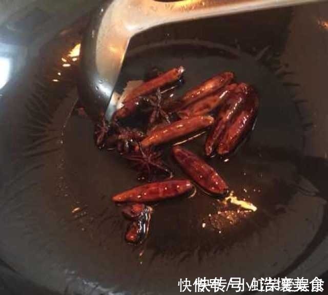好吃|油爆虾的做法，太好吃了，一口一口停不下来！
