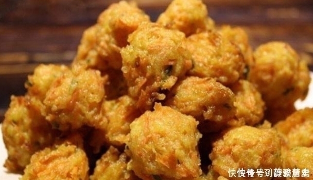 样料|炸素丸子,只加面粉就错了!多加一样料,丸子焦香酥脆,外焦里嫩