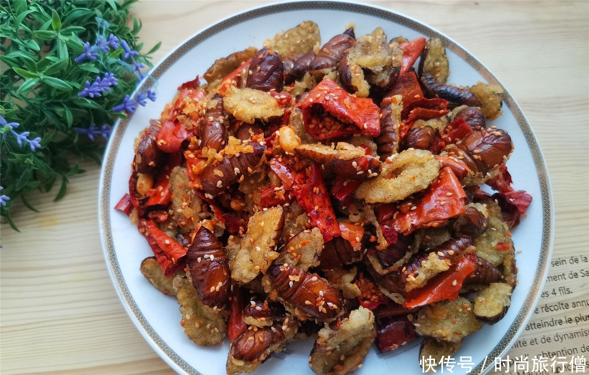 蚕蛹怎样做好吃?教你东北家常做法,香酥不回软,一道下酒好菜