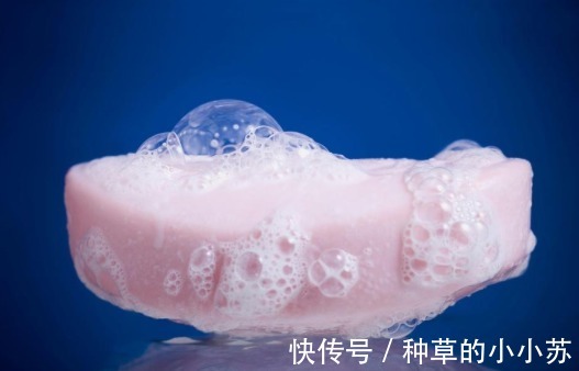 皮肤科|油皮“长期”用皂基洗面奶洗脸真的会烂脸吗?皮肤科主任这样建议