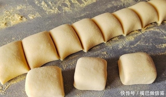 口感|做玉米面馒头，掌握2个秘诀，香甜松软，比纯面粉更好吃