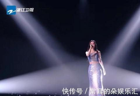 李克勤为赢得胜利亲自上阵献歌,张碧晨唱错词,李荣浩战队最意外