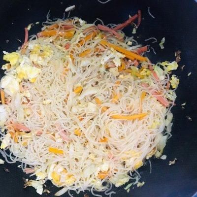 视网膜病变|超高评分的——大排档同款炒米粉