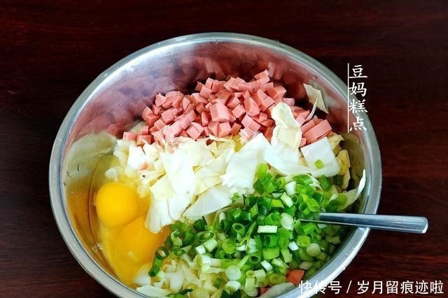 早餐饼|绿豆泡一夜,教你10分钟做成早餐饼,又香又有营养