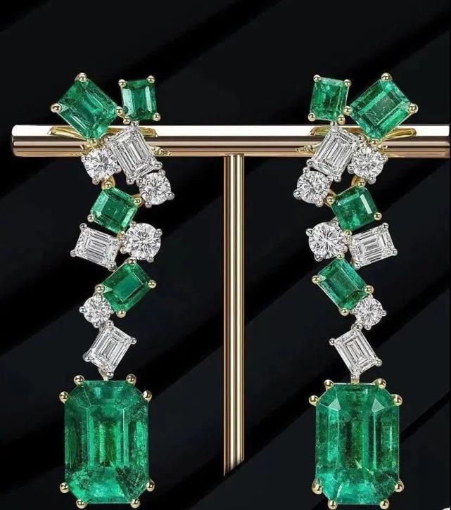 红宝石|宝石界的“双胞胎”外表难分辨,找特征看破绽,鉴别起来没问题