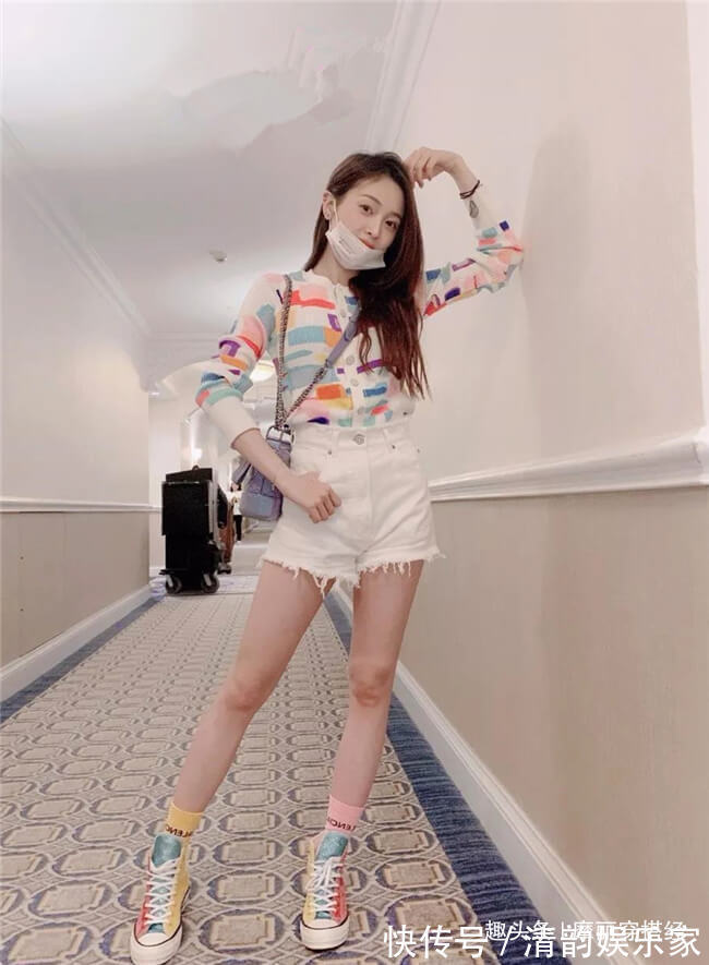 小仙女|穿对帆布鞋,比高跟鞋还要更加时髦有型!