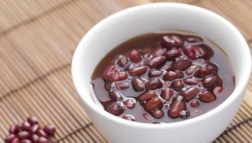  技巧|不管煮红豆还是绿豆，掌握1个小技巧，豆子10分钟就能煮开花