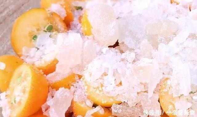 冬天嗓子不舒服就做它吃，止咳化痰，酸甜清嗓，喝了一碗又一碗