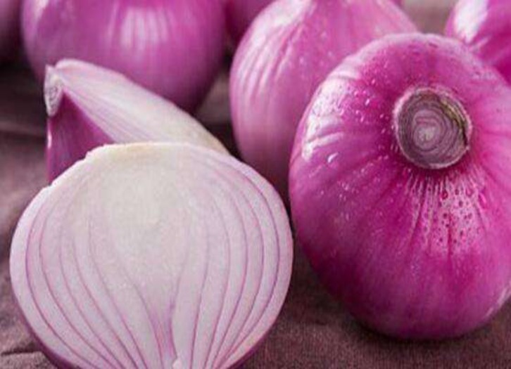 食物|女人不想脸上爬满皱纹,常吃4种食物,养护肝脏,美容抗衰老