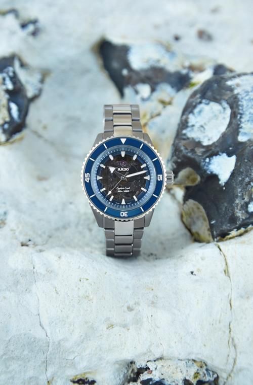 路易威登玩转透明制表，IWC飞行员腕表可承超强冲击丨在表展发现奇迹